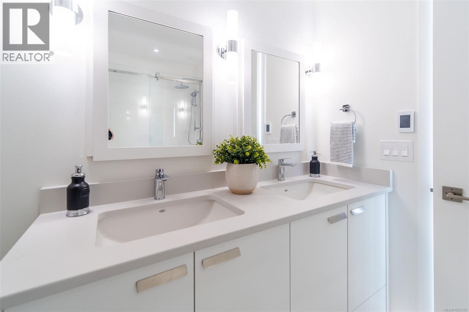 14 4253 Dieppe Rd, Saanich