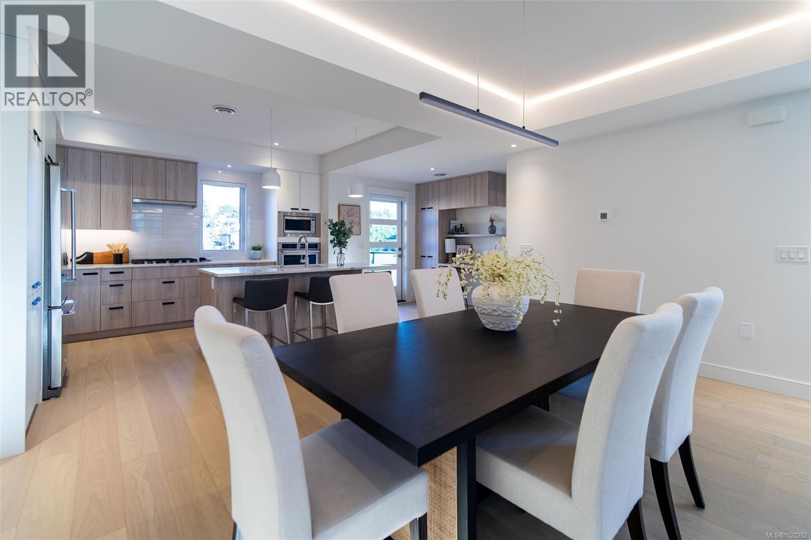 14 4253 Dieppe Rd, Saanich