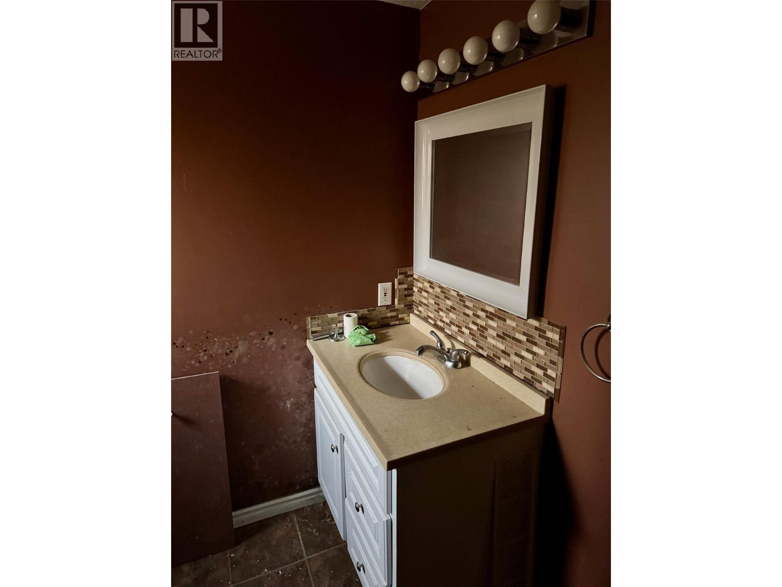 #1 3701 3 HIGHWAY - 12