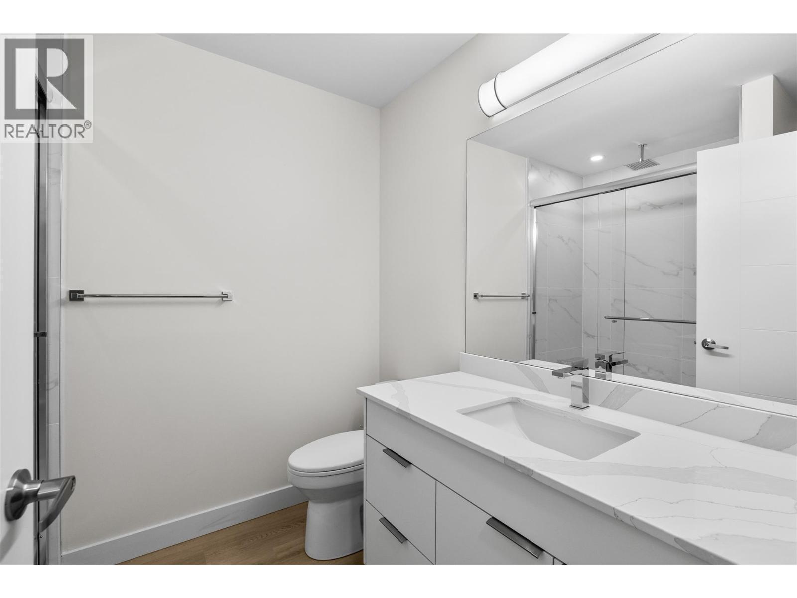 202 5300 Main Street, Kelowna