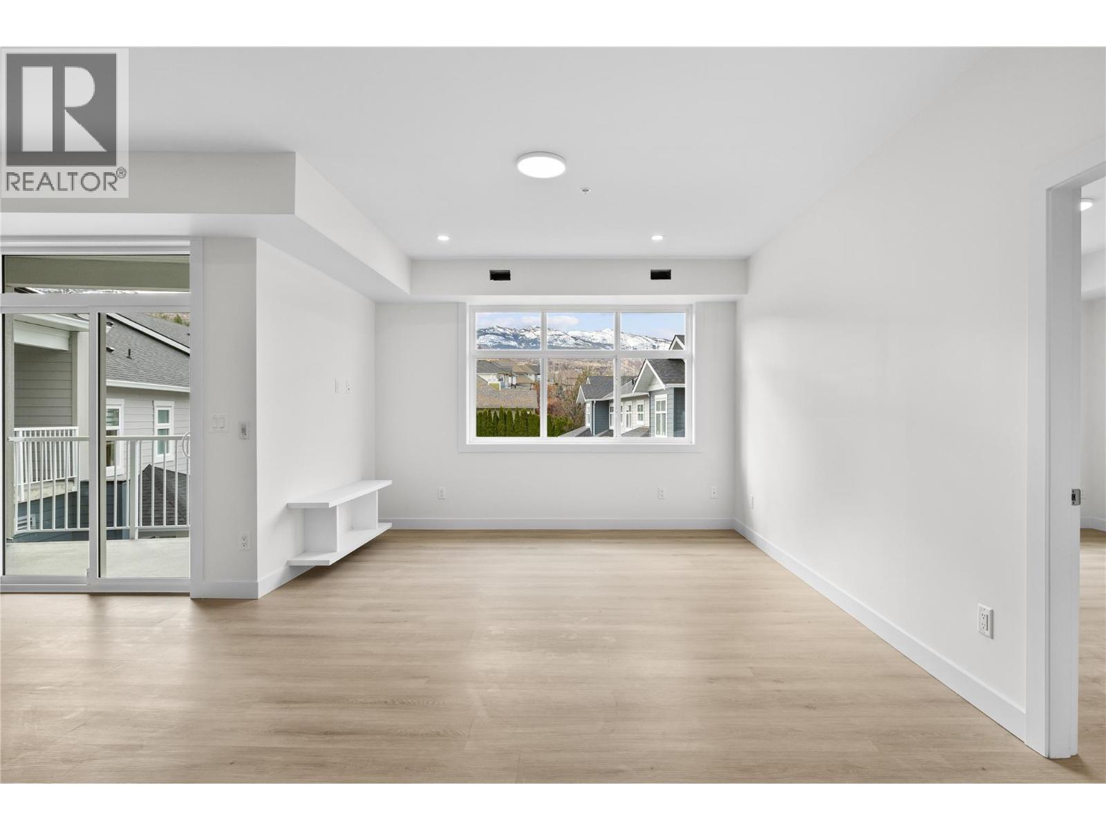 202 5300 Main Street, Kelowna