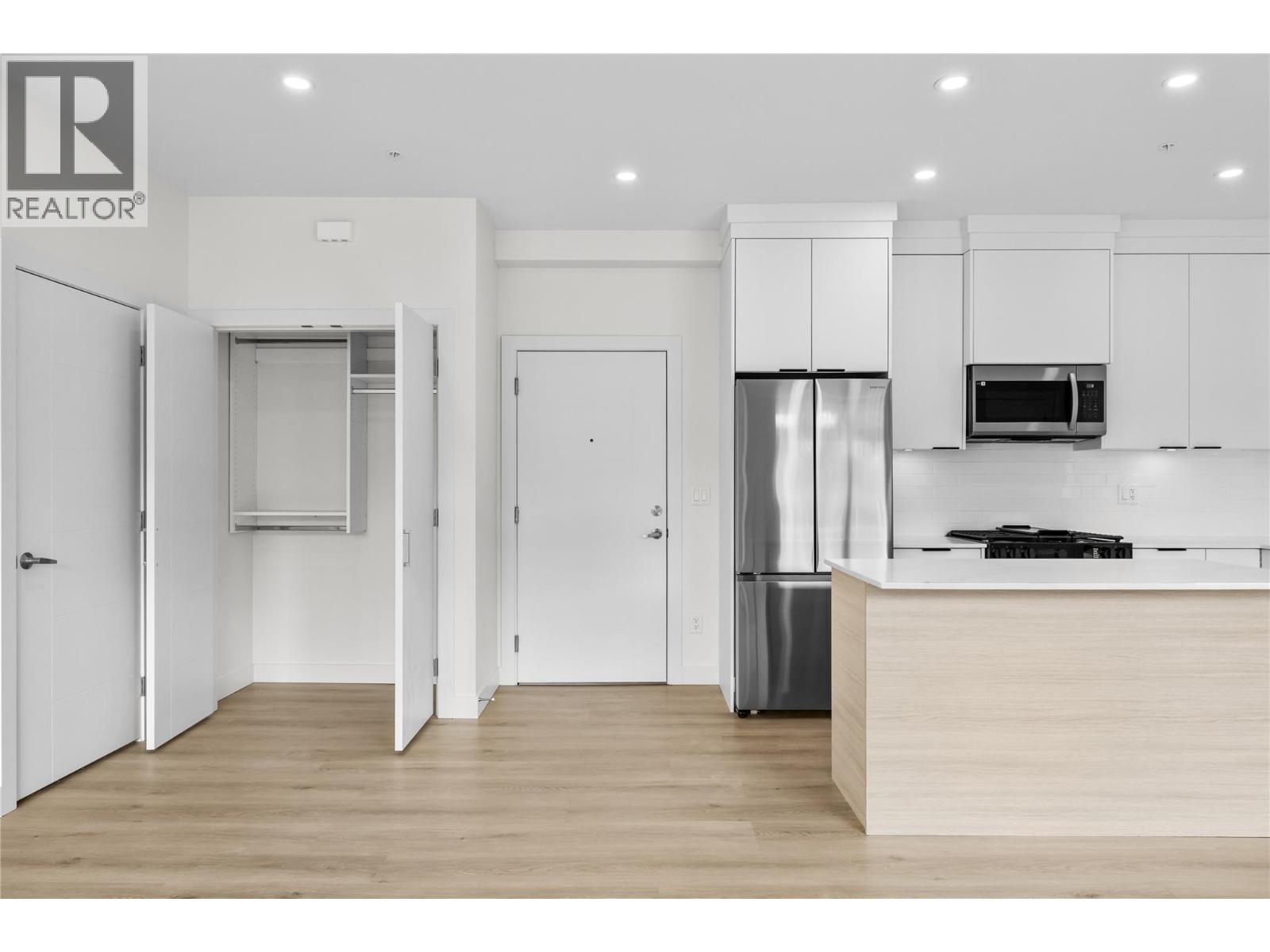 202 5300 Main Street, Kelowna