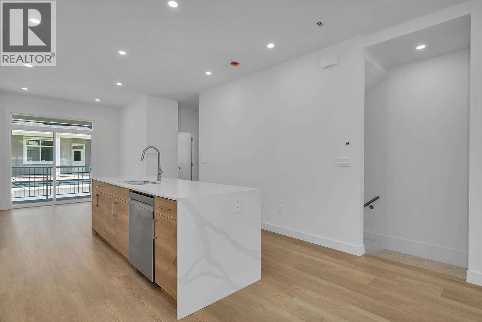 121 5300 Main Street, Kelowna