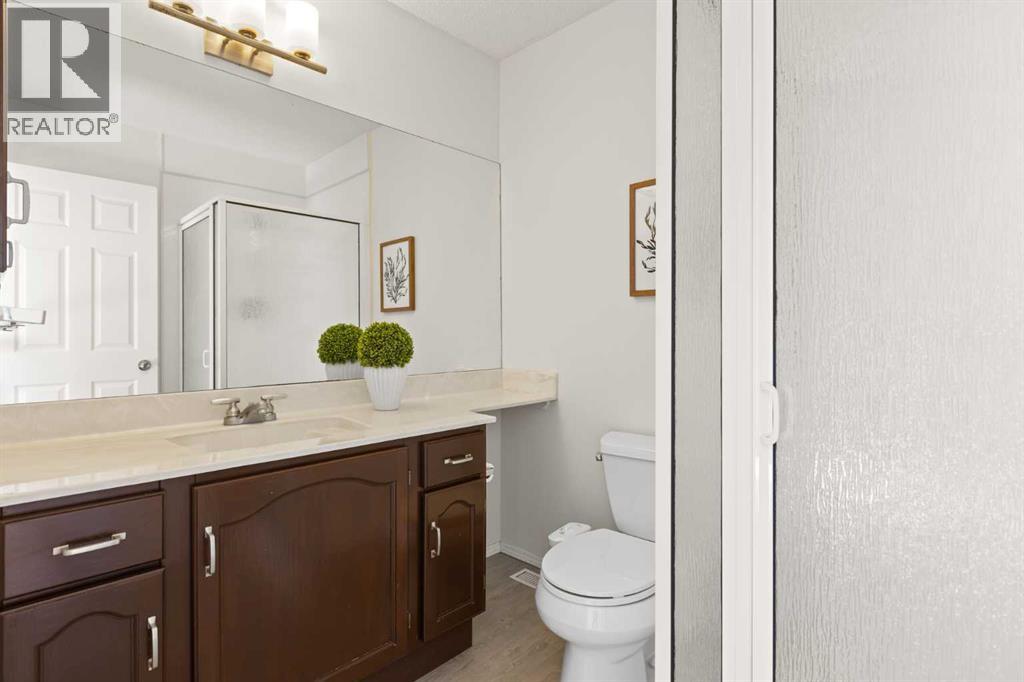 Single Family House 4 Level for Sale in  Kingsland Villas SW Kingsland Calgary 