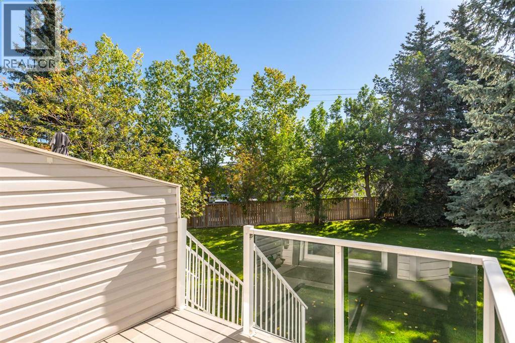 Single Family House 4 Level for Sale in  Kingsland Villas SW Kingsland Calgary 