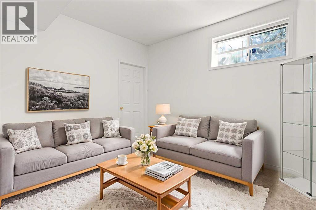 Single Family House 4 Level for Sale in  Kingsland Villas SW Kingsland Calgary 