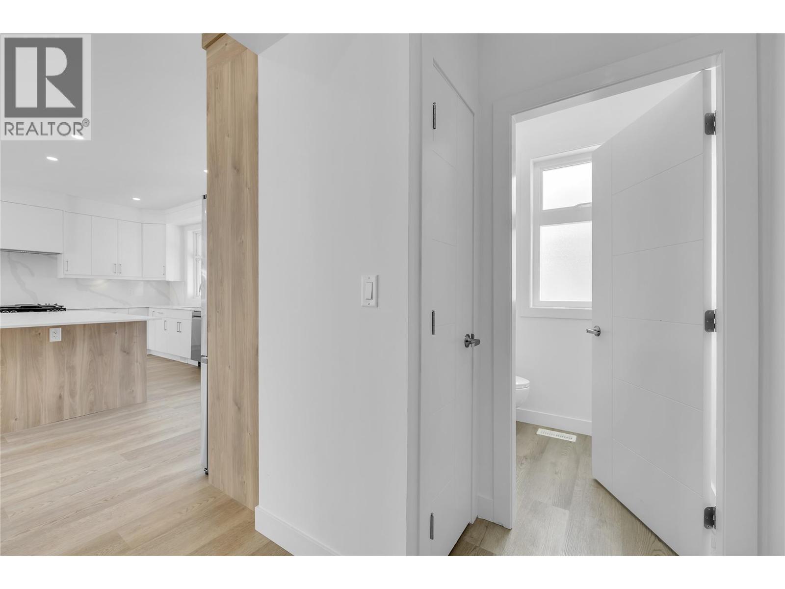 124 5300 Main Street, Kelowna