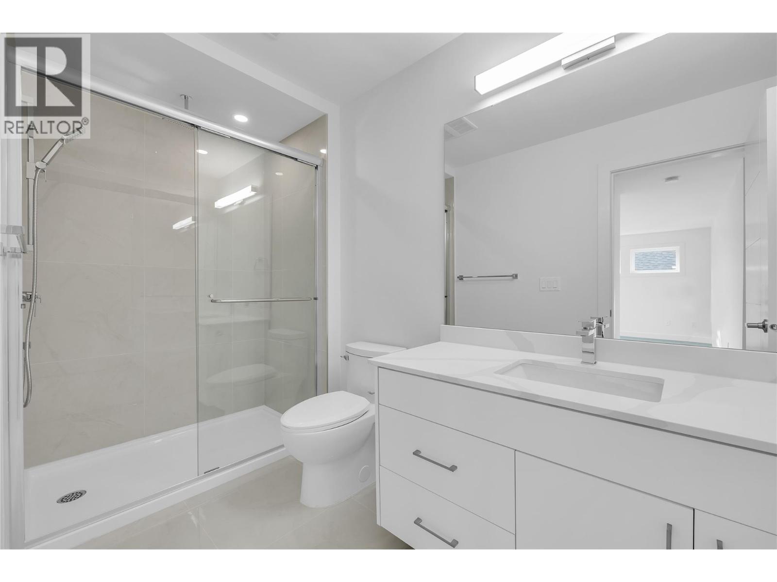 124 5300 Main Street, Kelowna