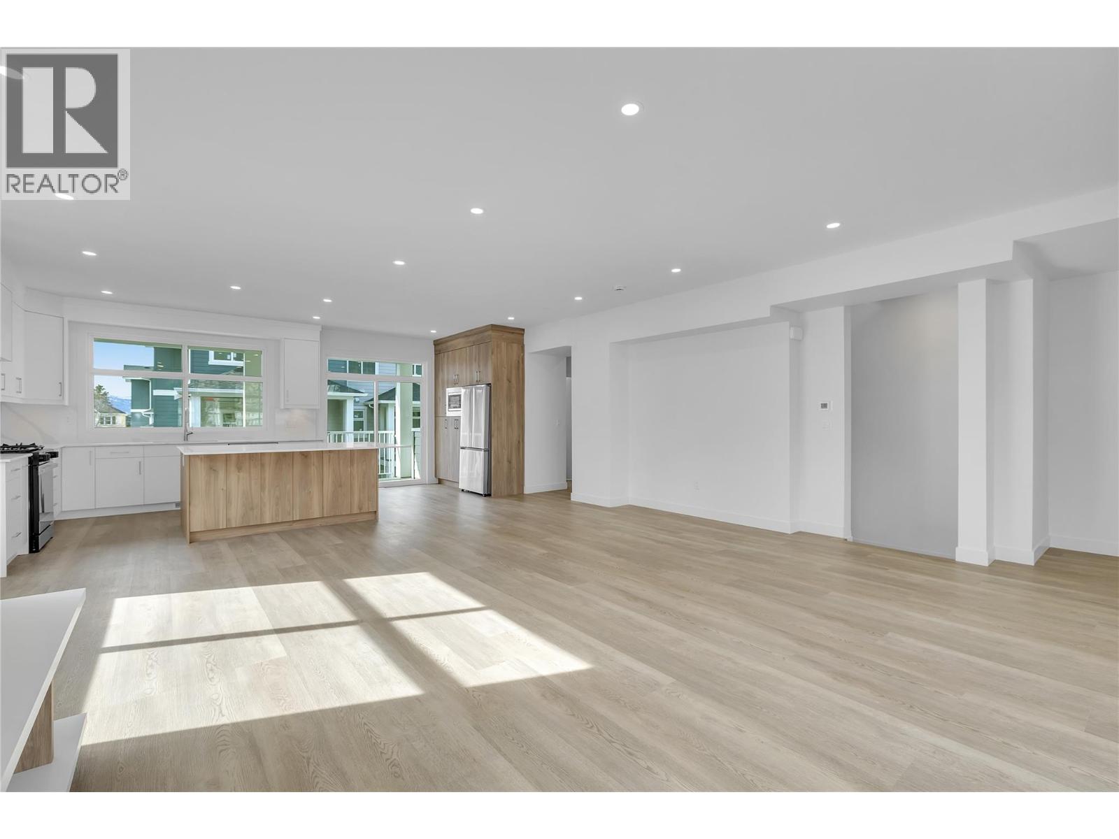 124 5300 Main Street, Kelowna