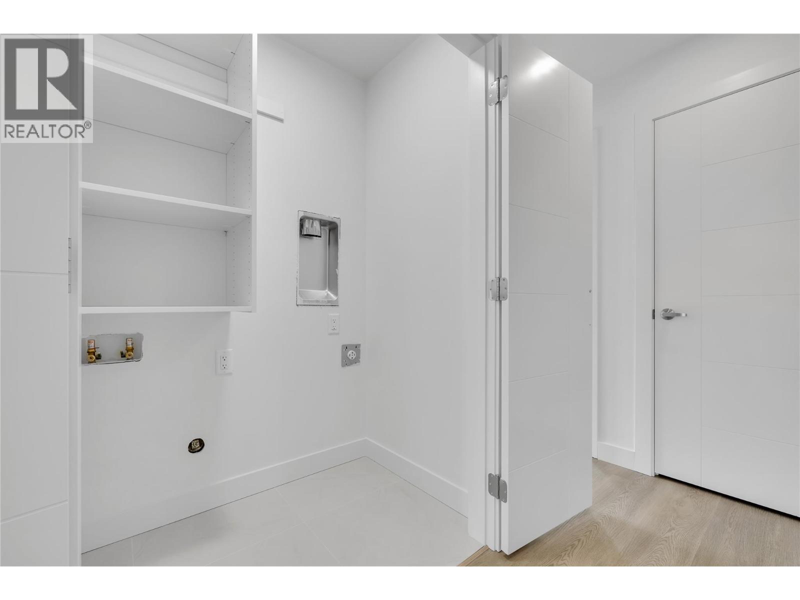 124 5300 Main Street, Kelowna