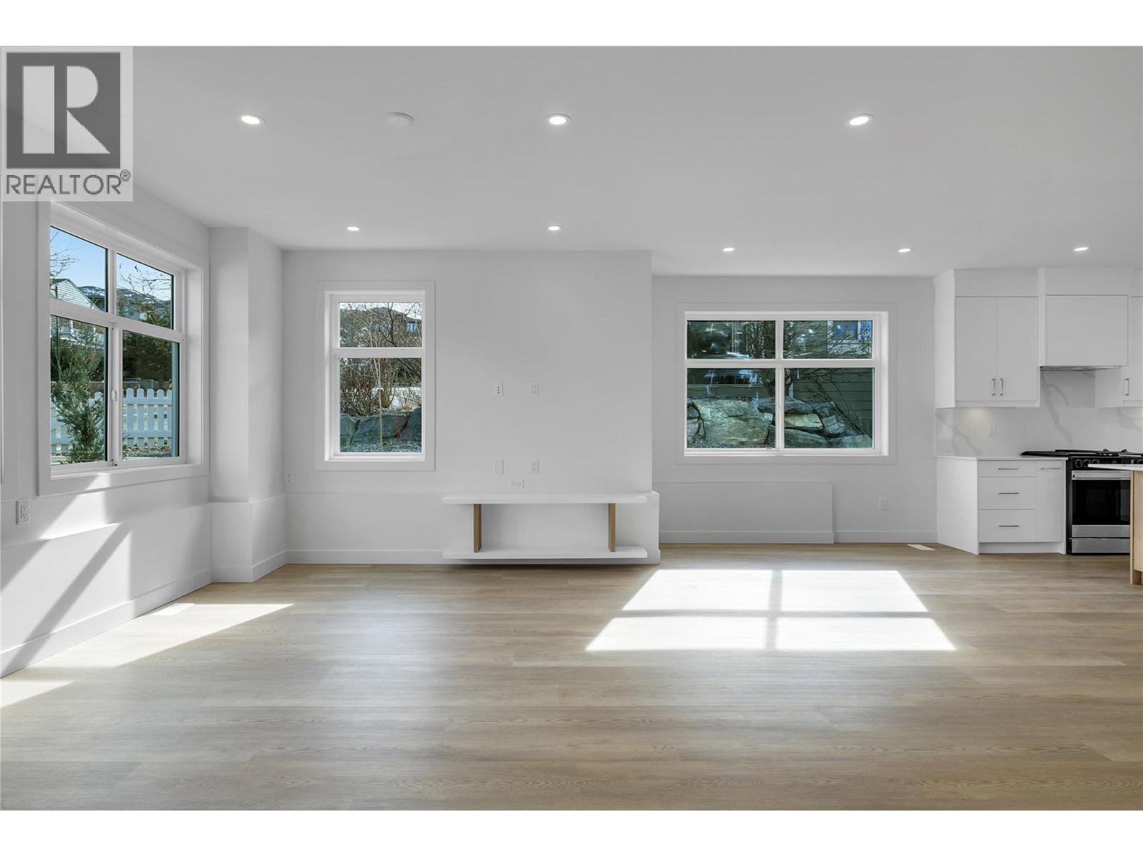 124 5300 Main Street, Kelowna