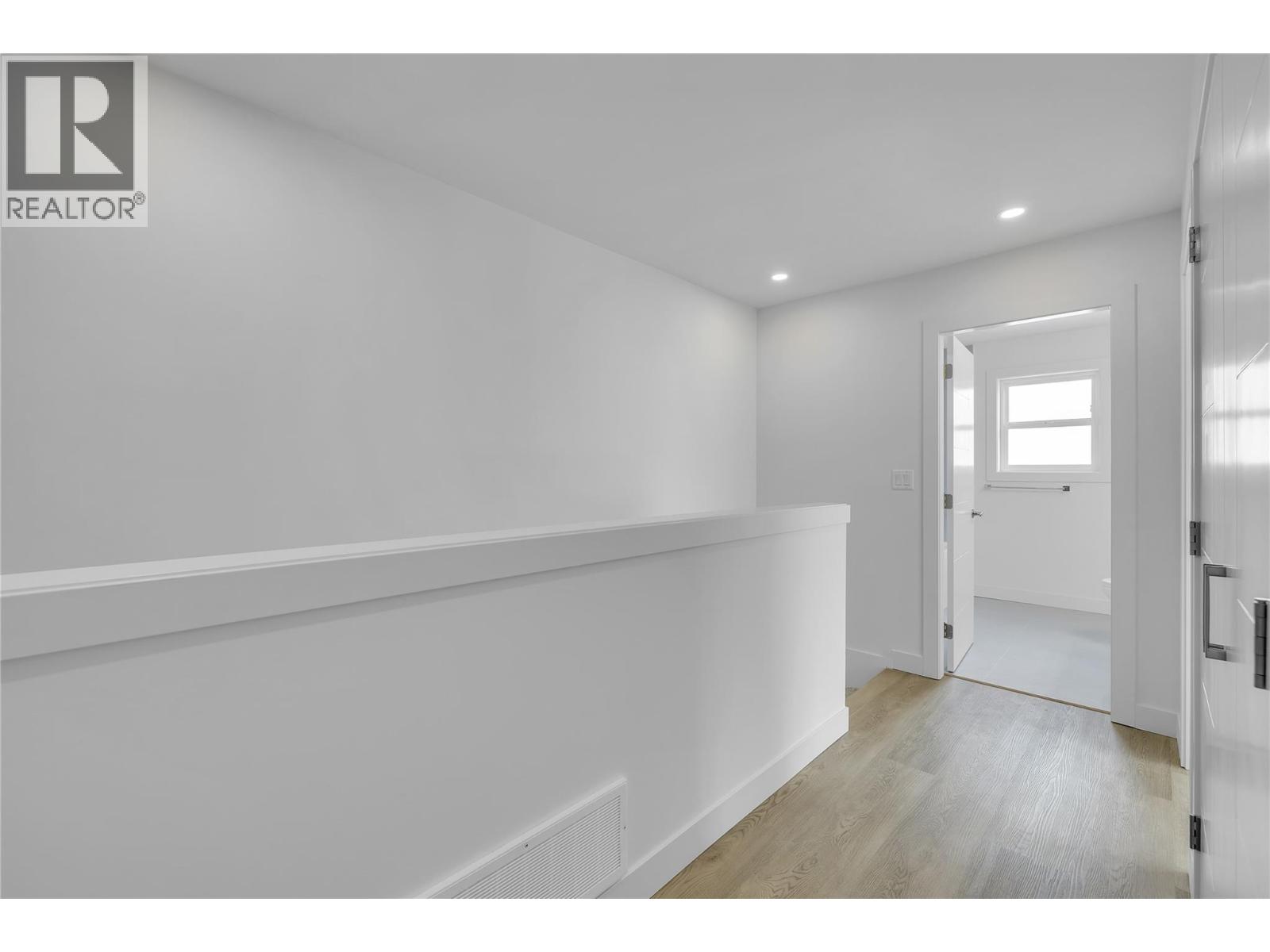 124 5300 Main Street, Kelowna