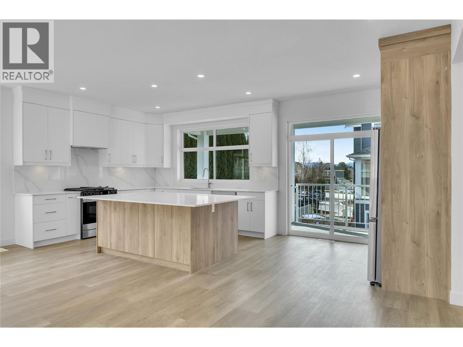 124 5300 Main Street, Kelowna