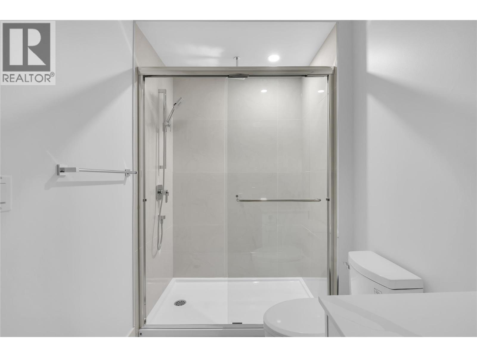 124 5300 Main Street, Kelowna