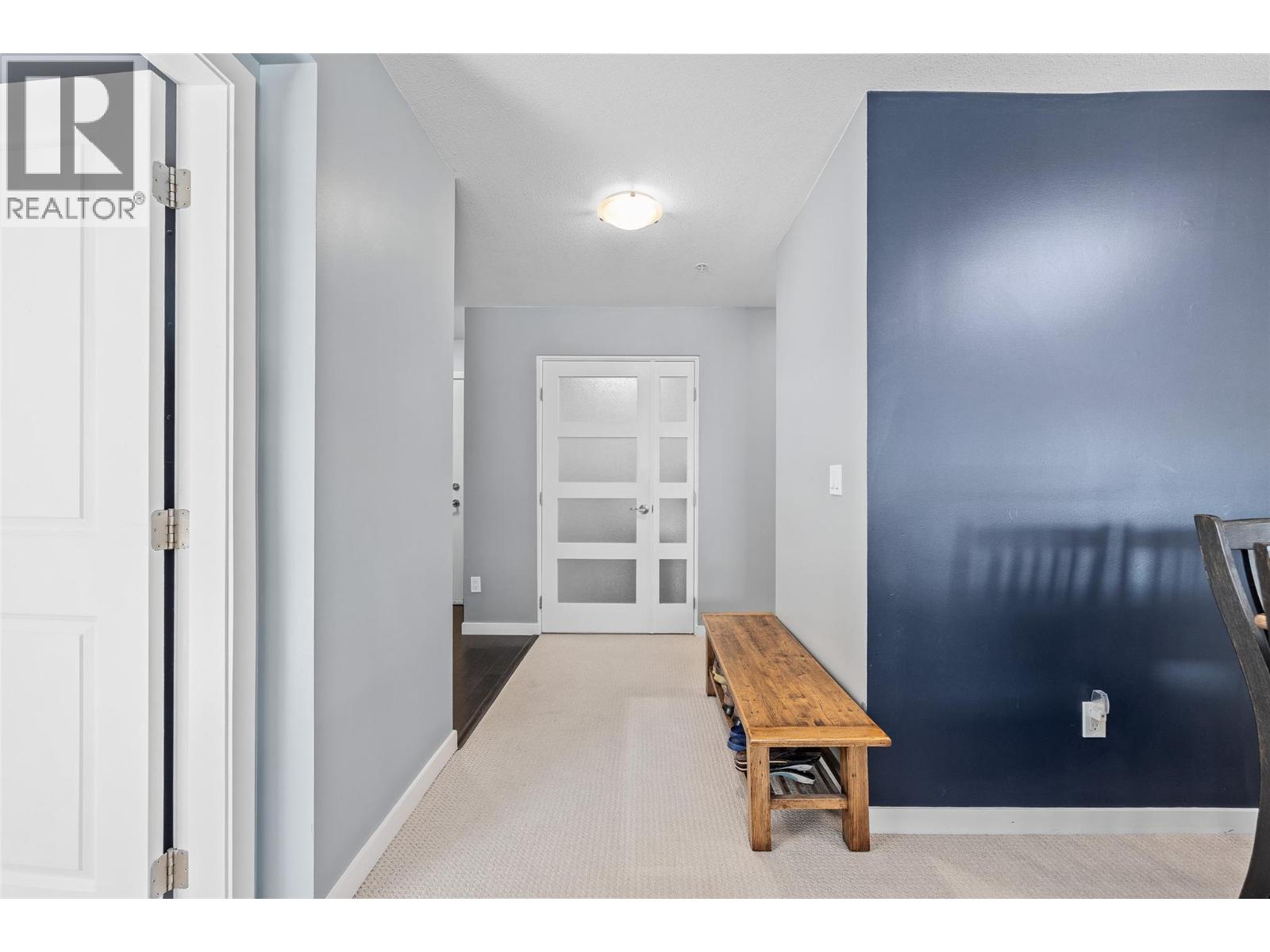 301 555 Yates Road, Kelowna