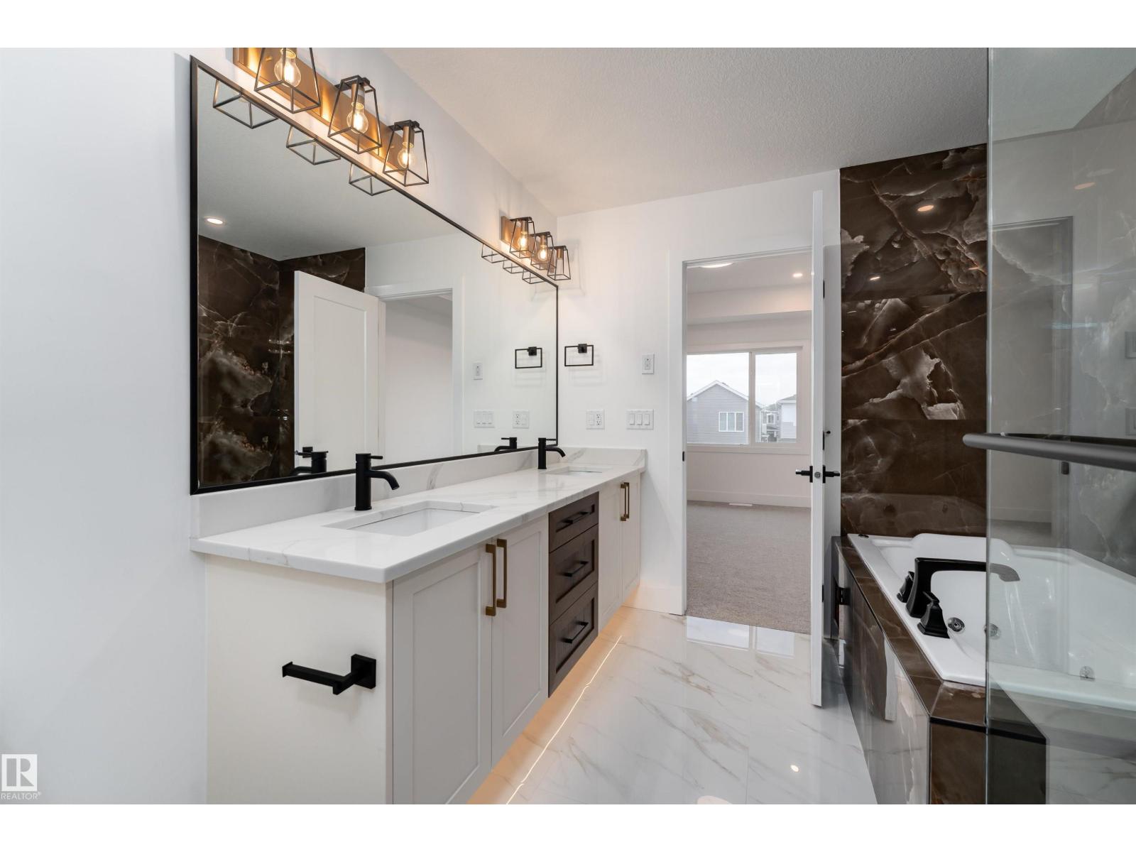 3105 Magpie WY NW, Edmonton