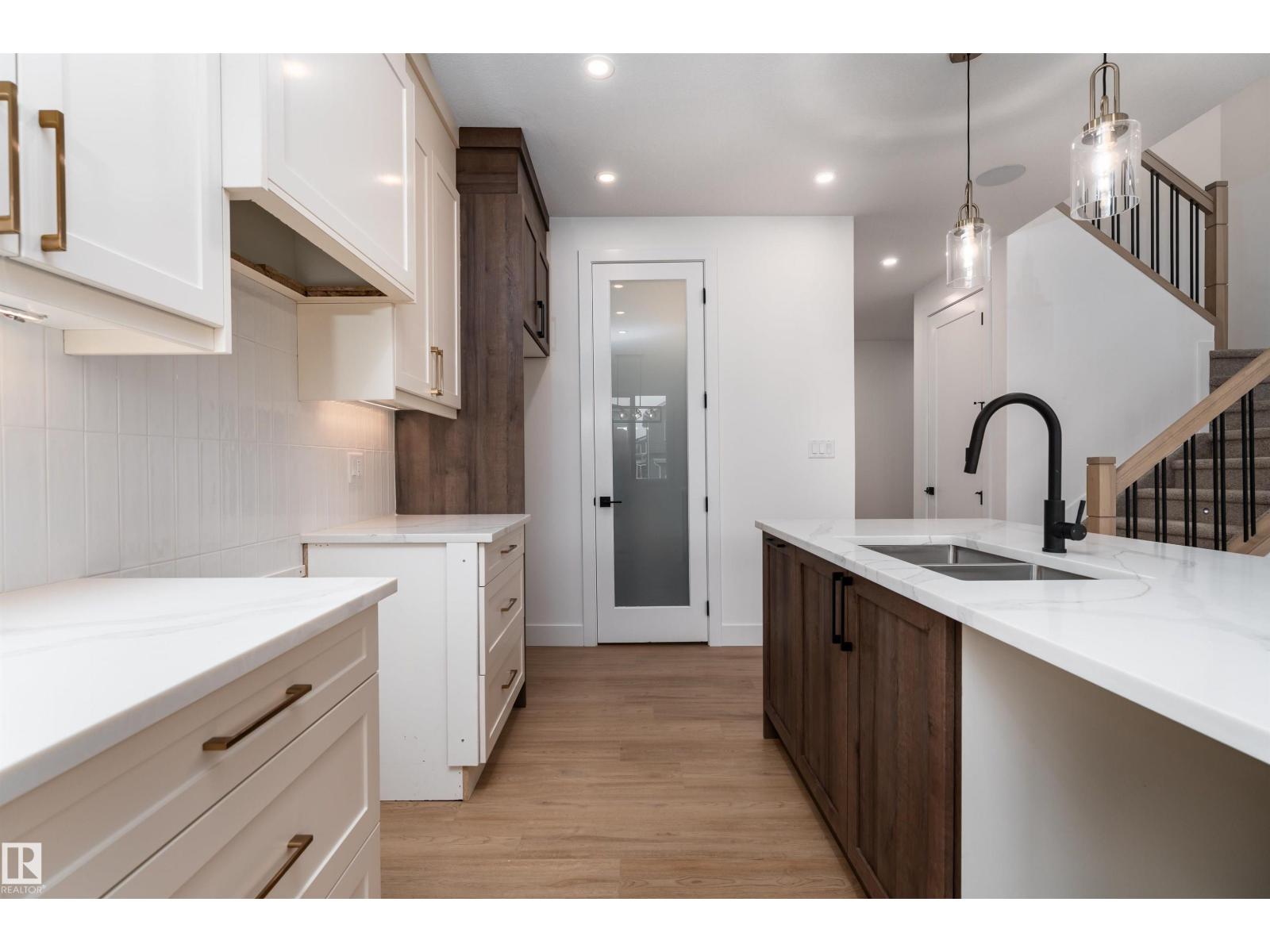 3105 Magpie WY NW, Edmonton