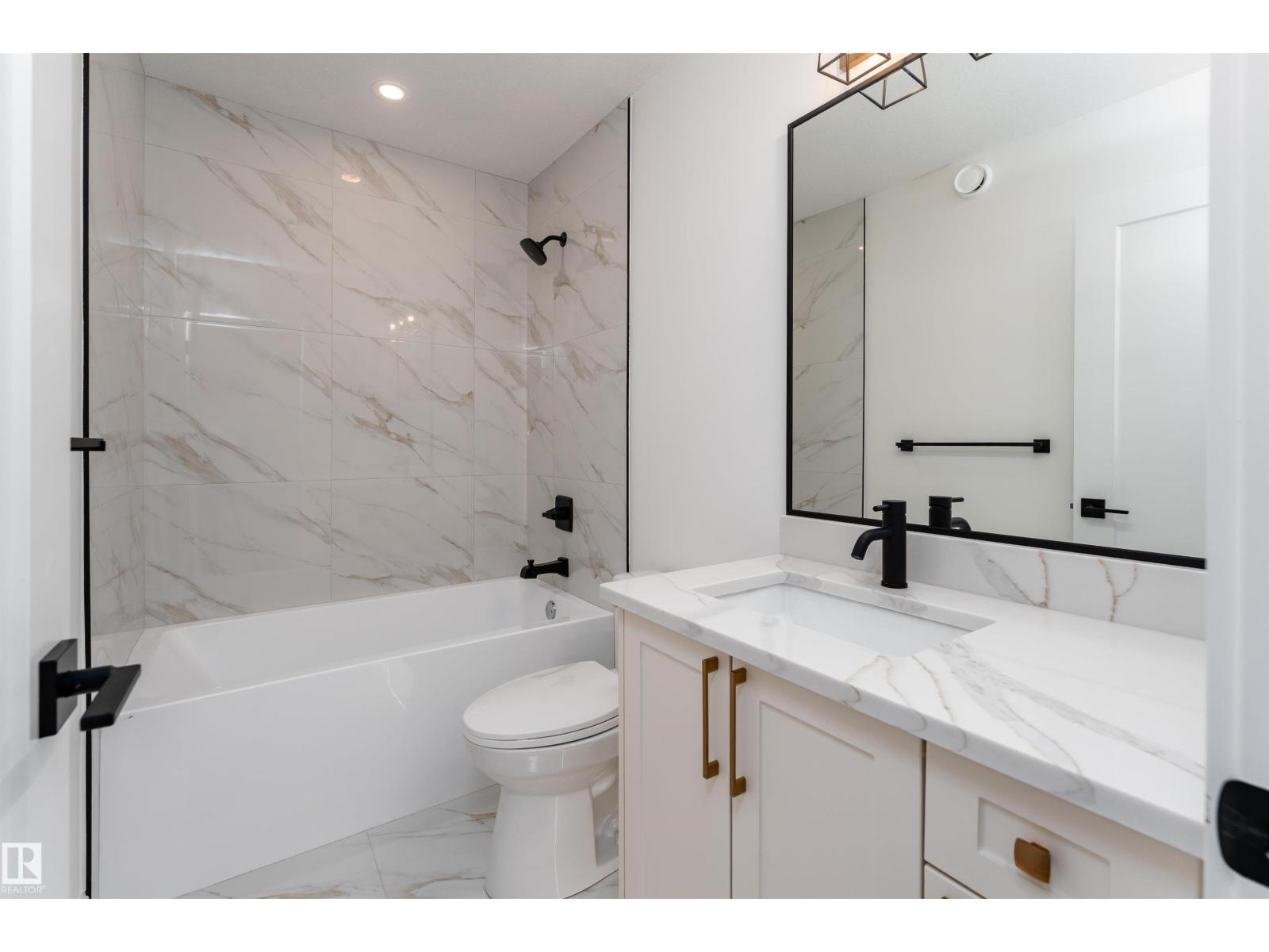 3105 Magpie WY NW, Edmonton