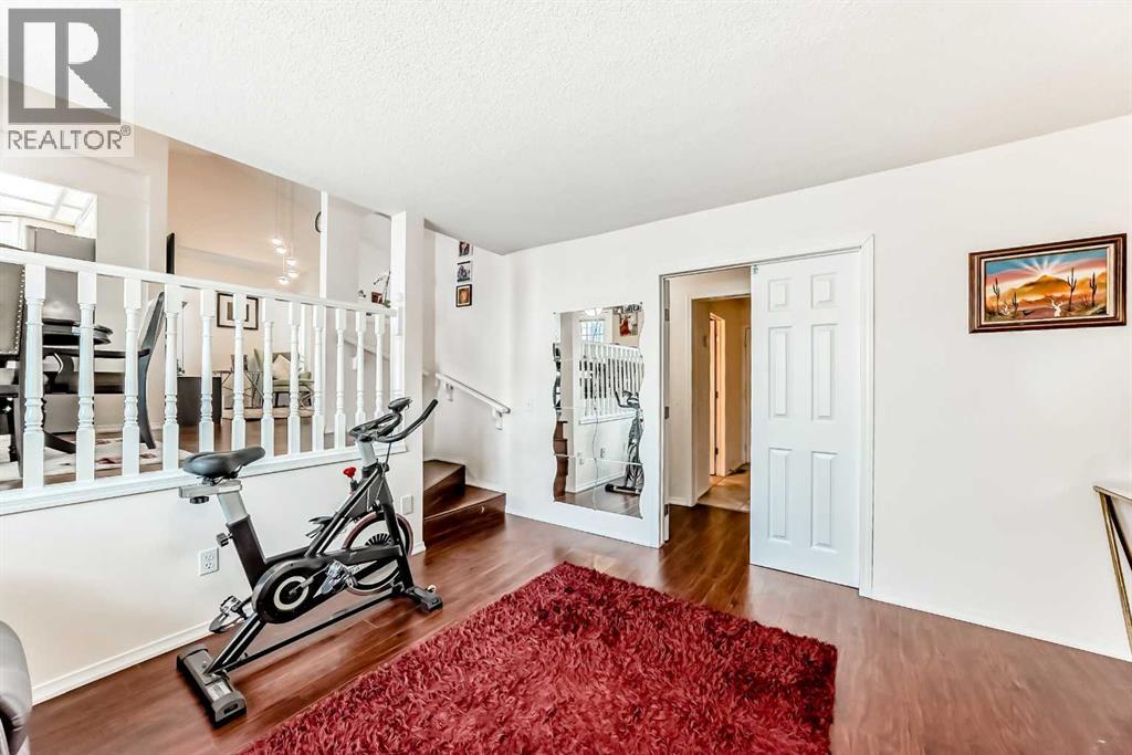 Single Family House for Sale in  Macewan Drive NW MacEwan Glen Calgary 