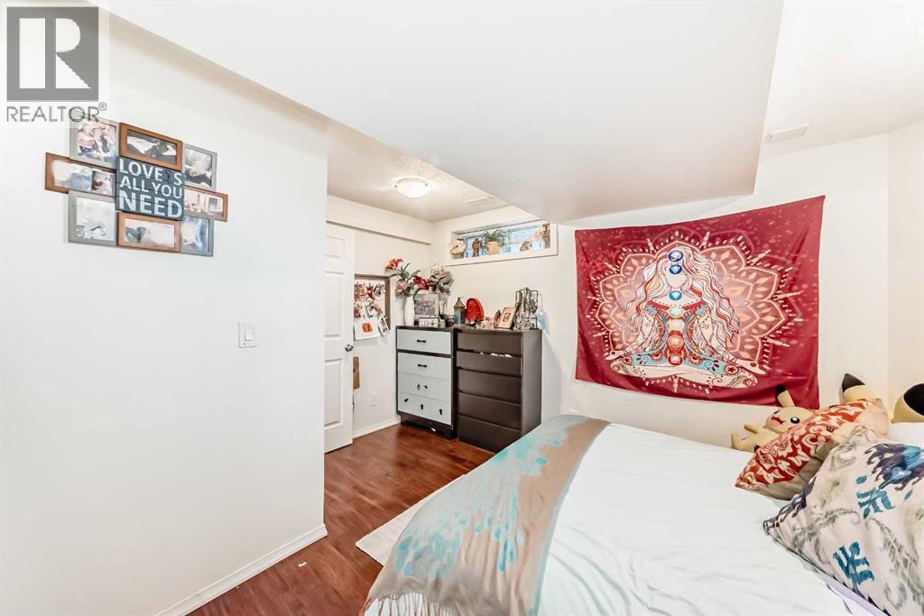 Single Family House for Sale in  Macewan Drive NW MacEwan Glen Calgary 