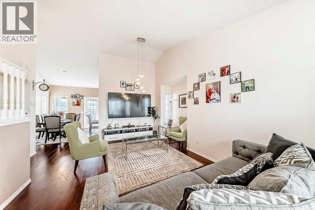 Single Family House for Sale in  Macewan Drive NW MacEwan Glen Calgary 