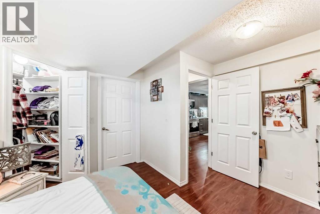 Single Family House for Sale in  Macewan Drive NW MacEwan Glen Calgary 