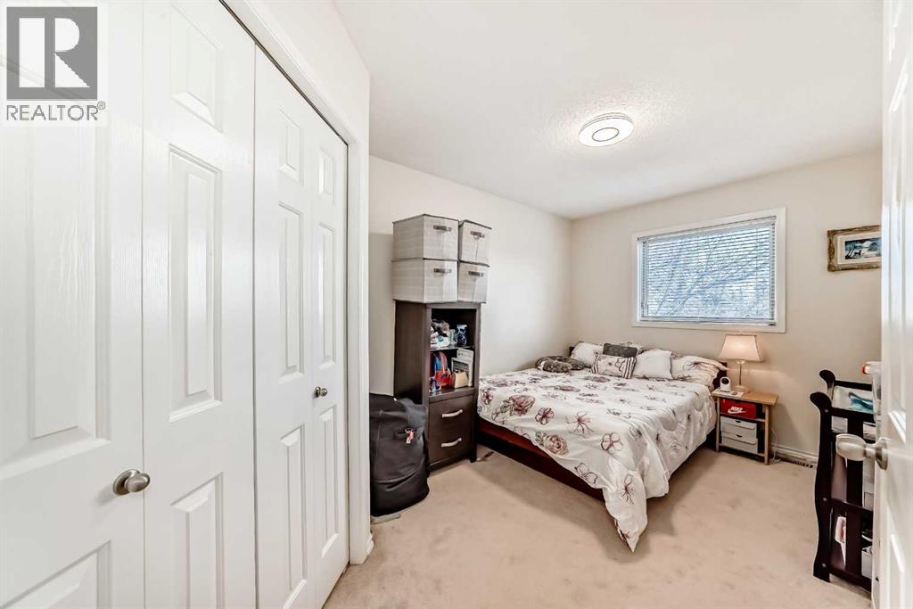 Single Family House for Sale in  Macewan Drive NW MacEwan Glen Calgary 