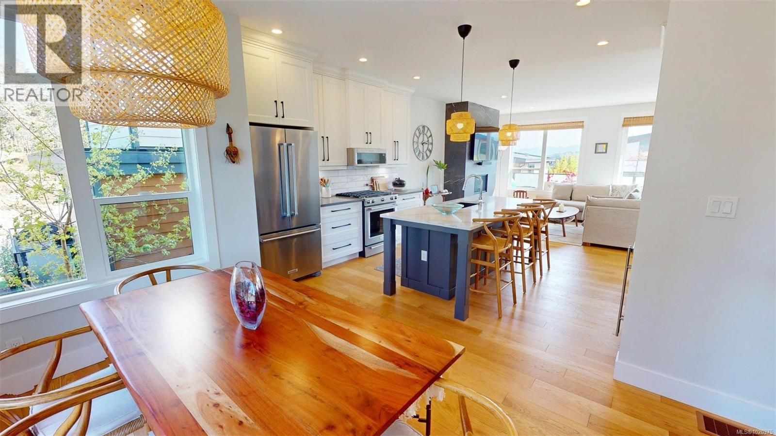 103 1217 Manzanita Pl, Nanaimo