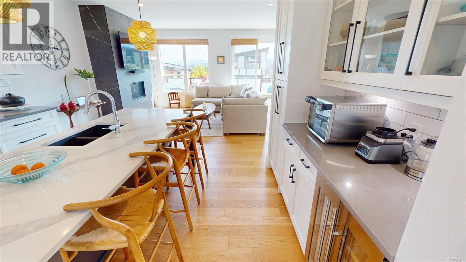 103 1217 Manzanita Pl, Nanaimo