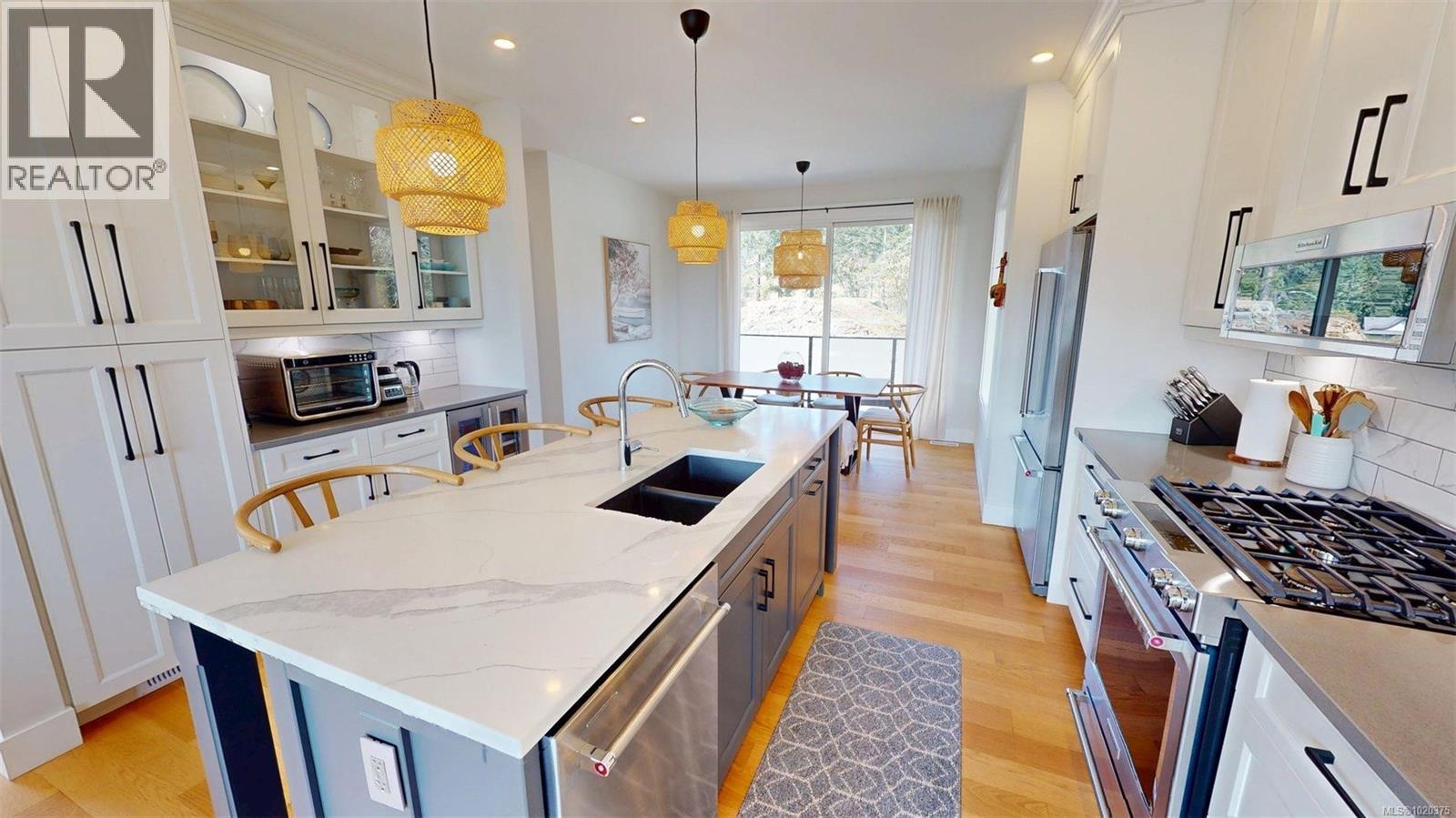 103 1217 Manzanita Pl, Nanaimo