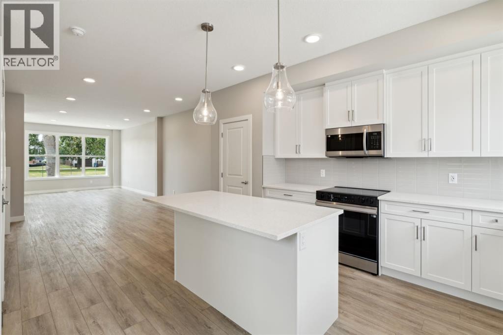 Single Family House for Sale in    Street SE Acadia Calgary 