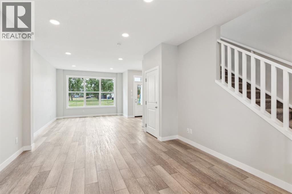 Single Family House for Sale in    Street SE Acadia Calgary 