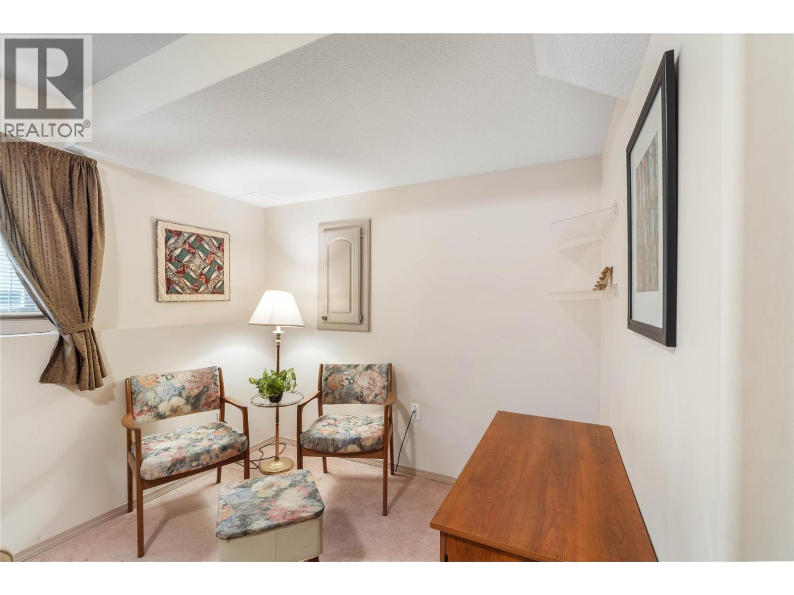 #6 1575 SPRINGHILL DRIVE - 23