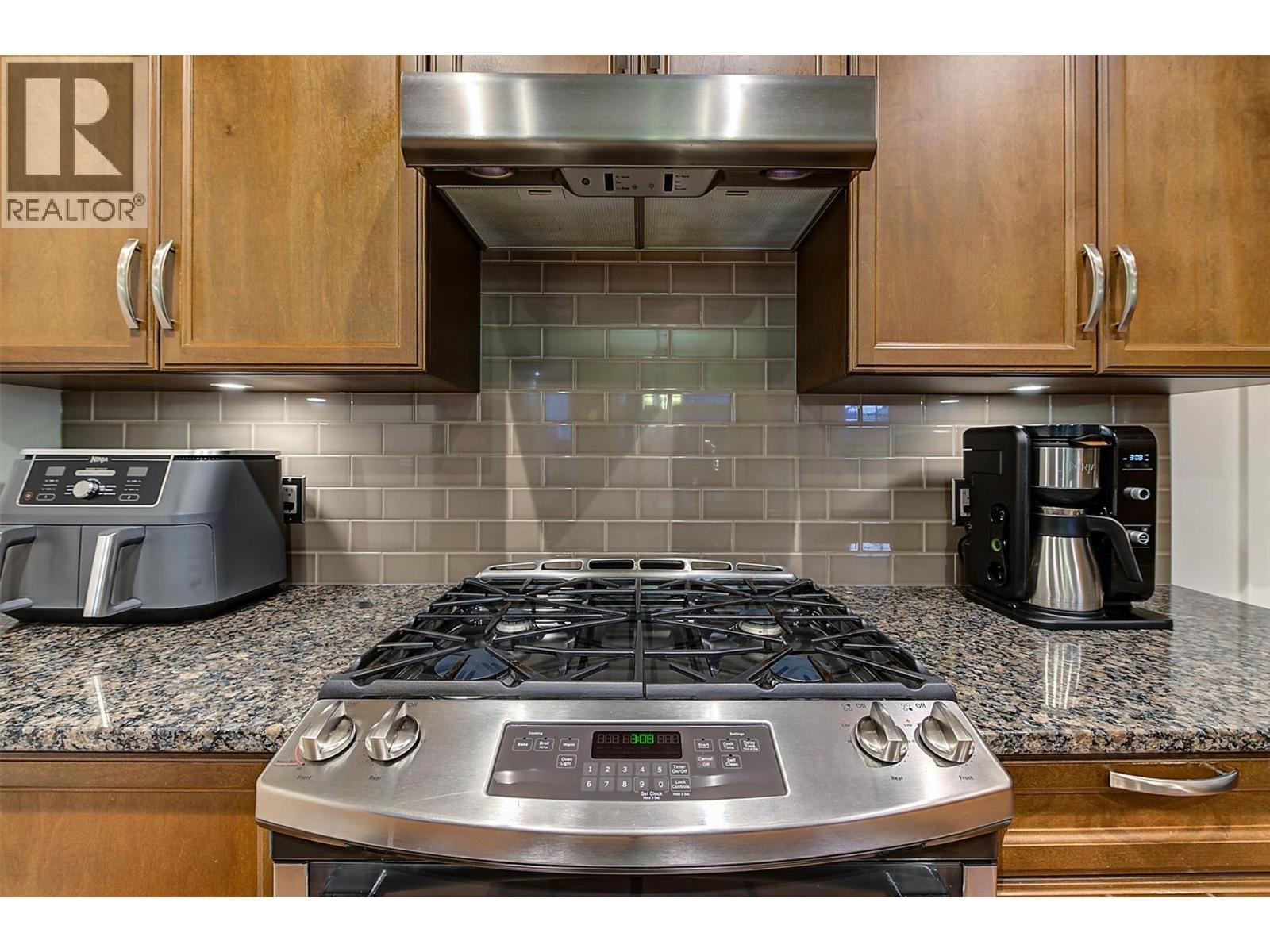 11 1960 KLO Road, Kelowna