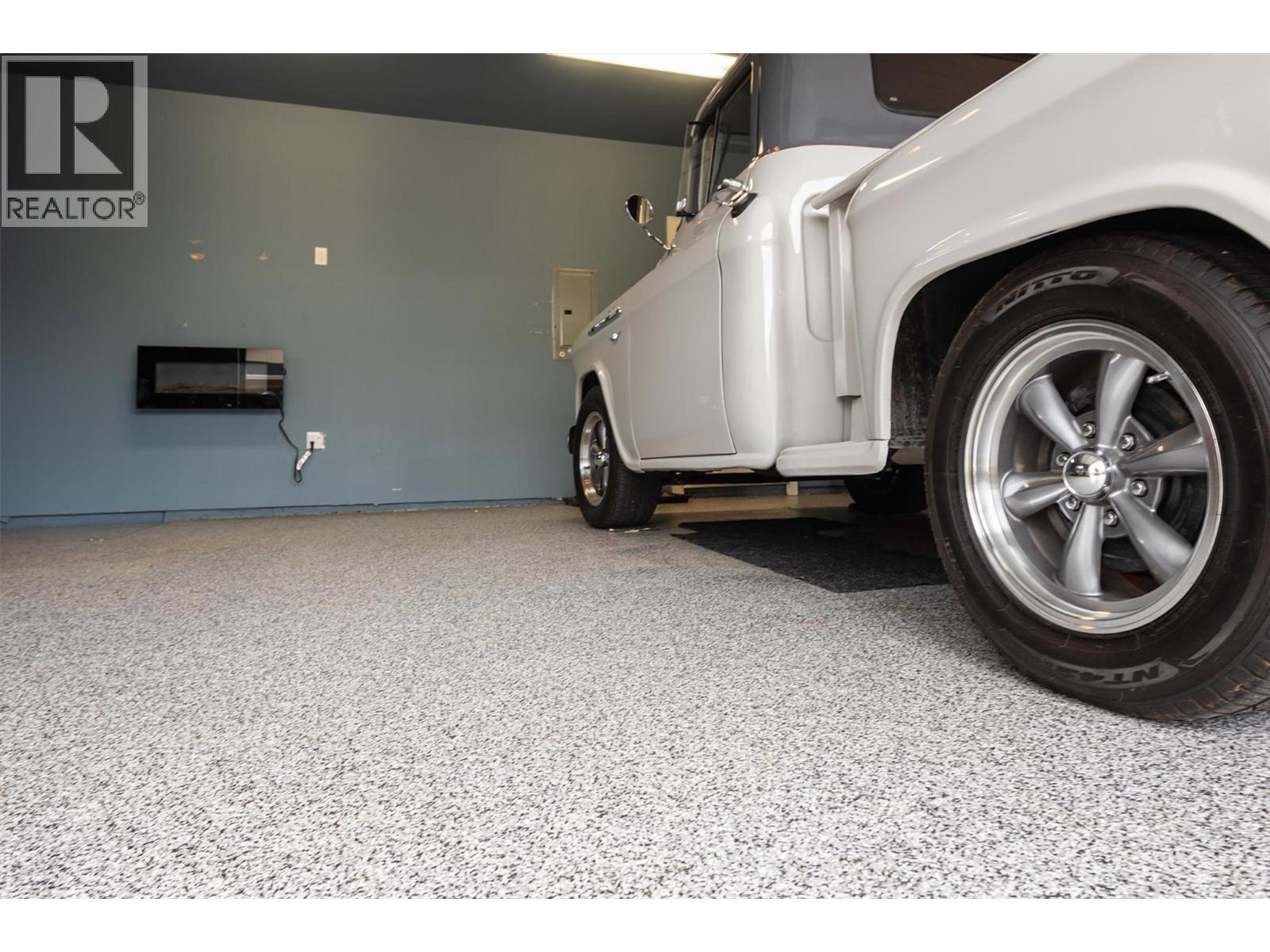 11 1960 KLO Road, Kelowna