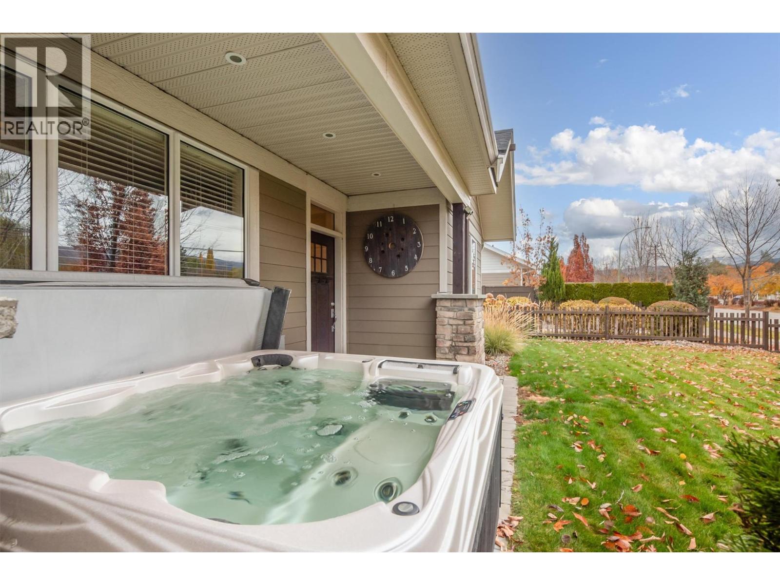 11 1960 KLO Road, Kelowna