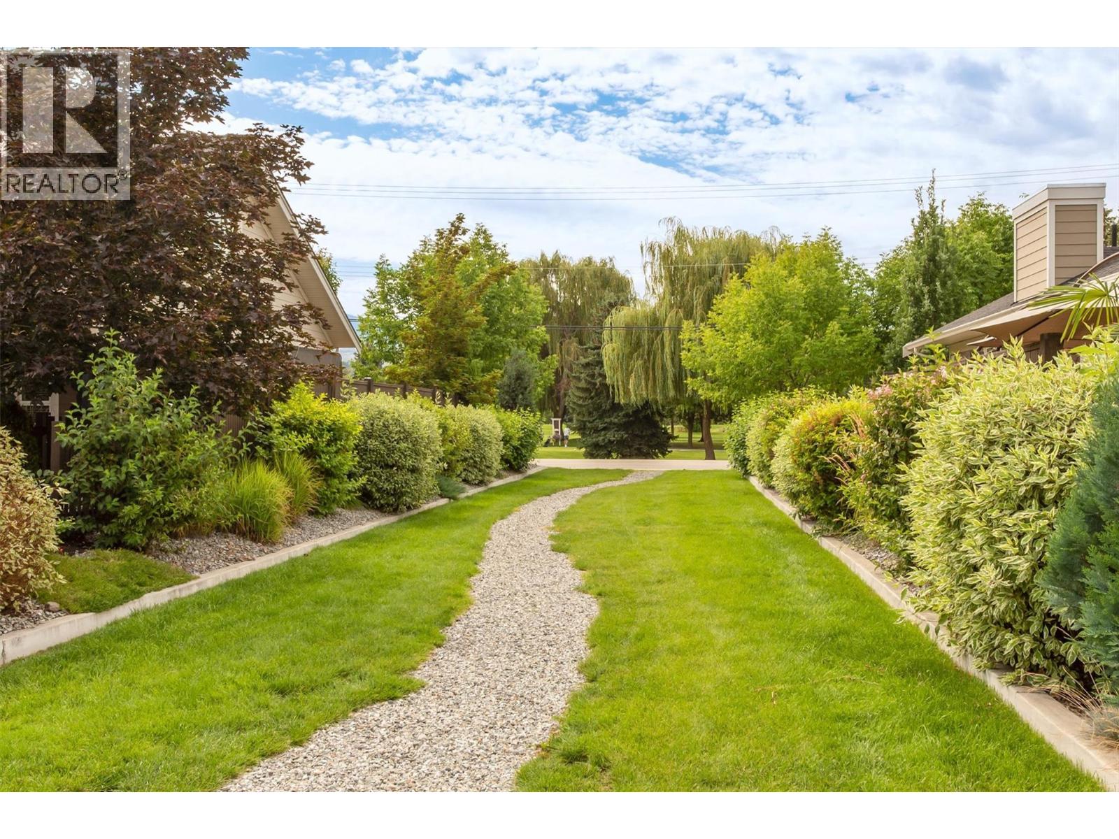 11 1960 KLO Road, Kelowna