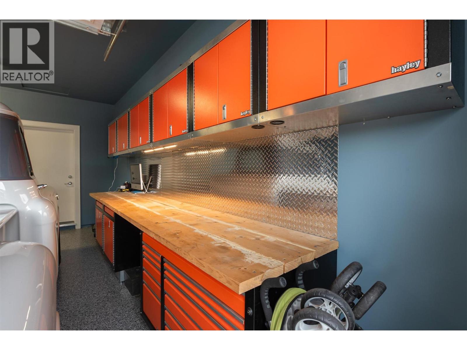 11 1960 KLO Road, Kelowna