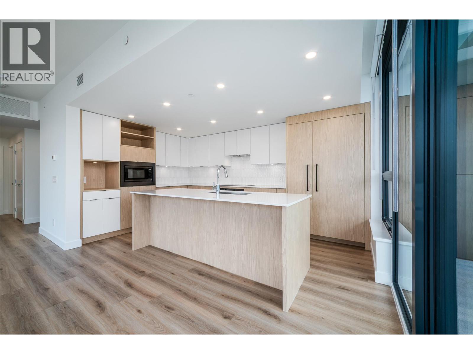 3307 1488 Bertram Street, Kelowna