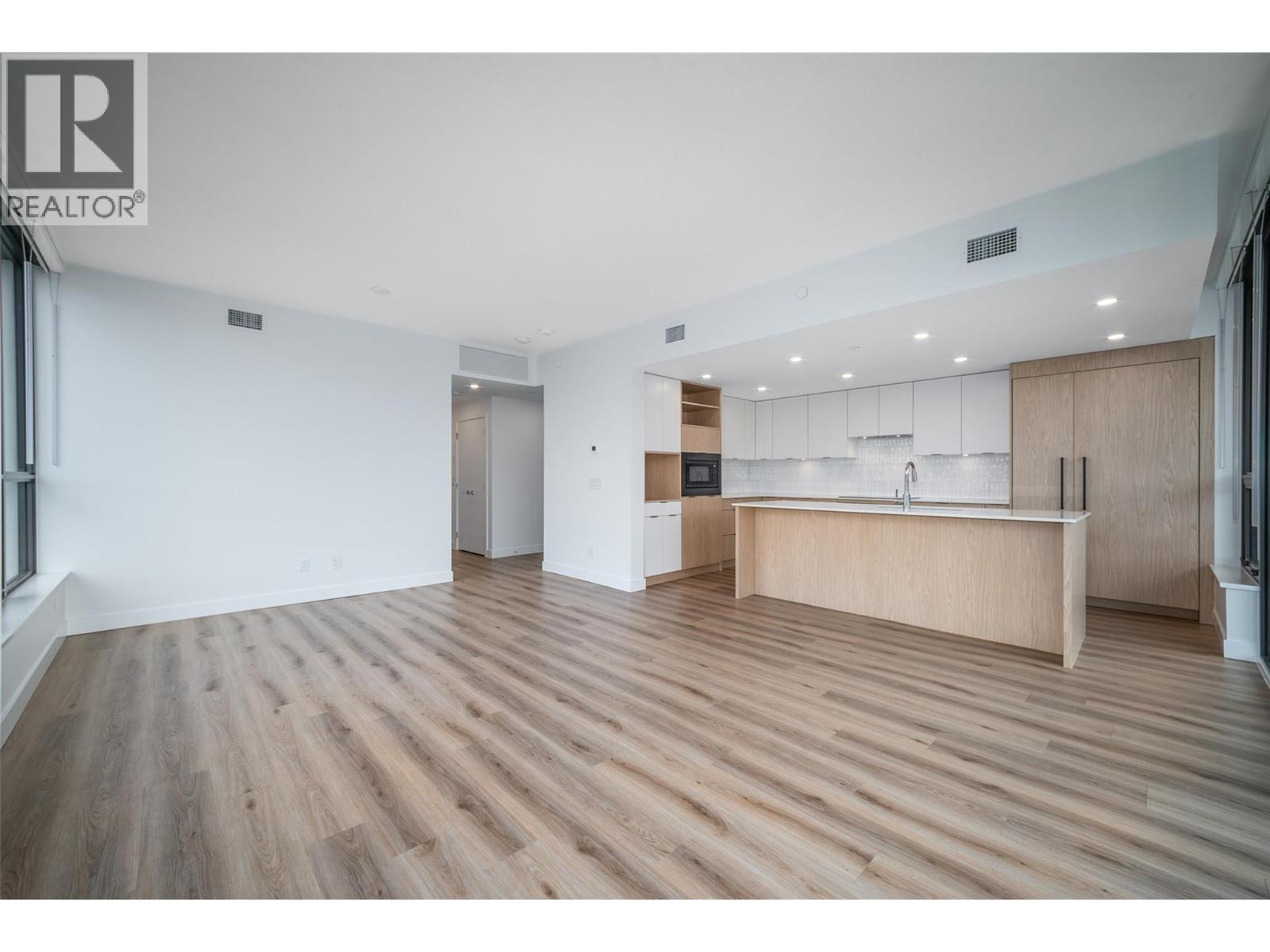 3307 1488 Bertram Street, Kelowna