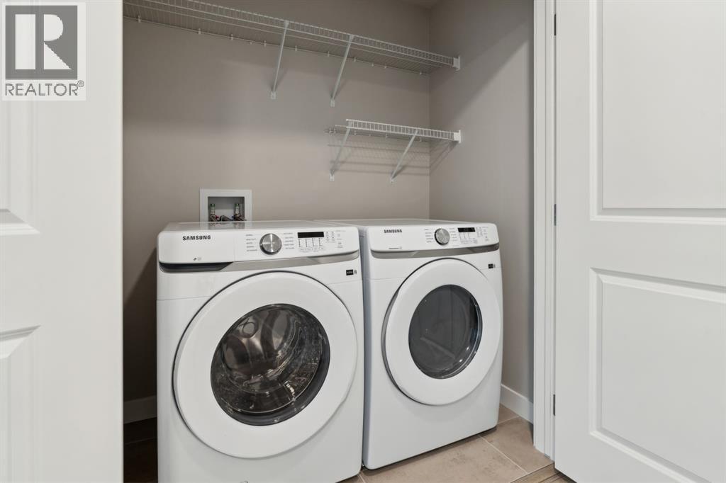 Single Family House for Sale in  Alderwood Close SE Acadia Calgary 