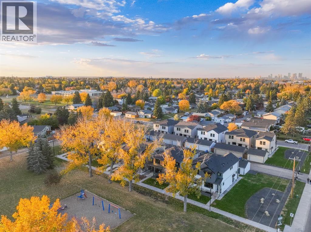 Single Family House for Sale in  Alderwood Close SE Acadia Calgary 