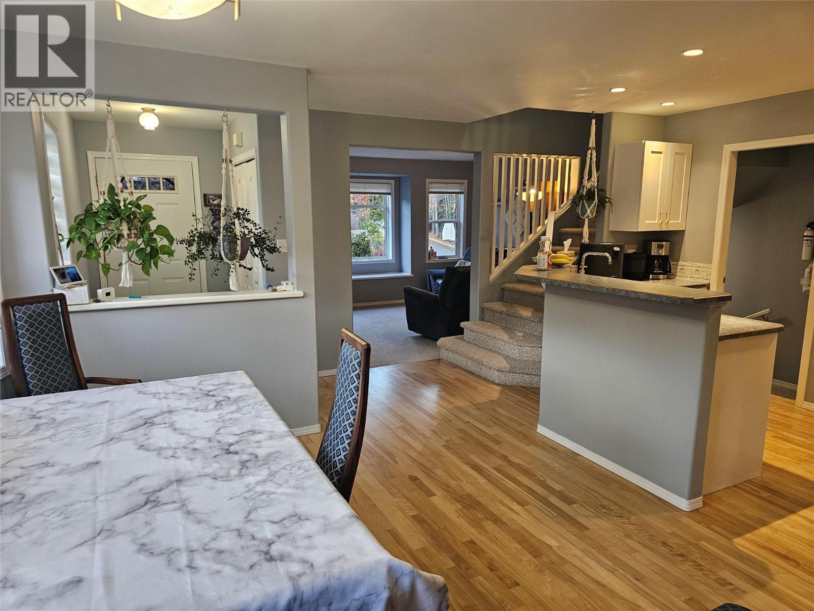 493 Richards Street W, Nelson