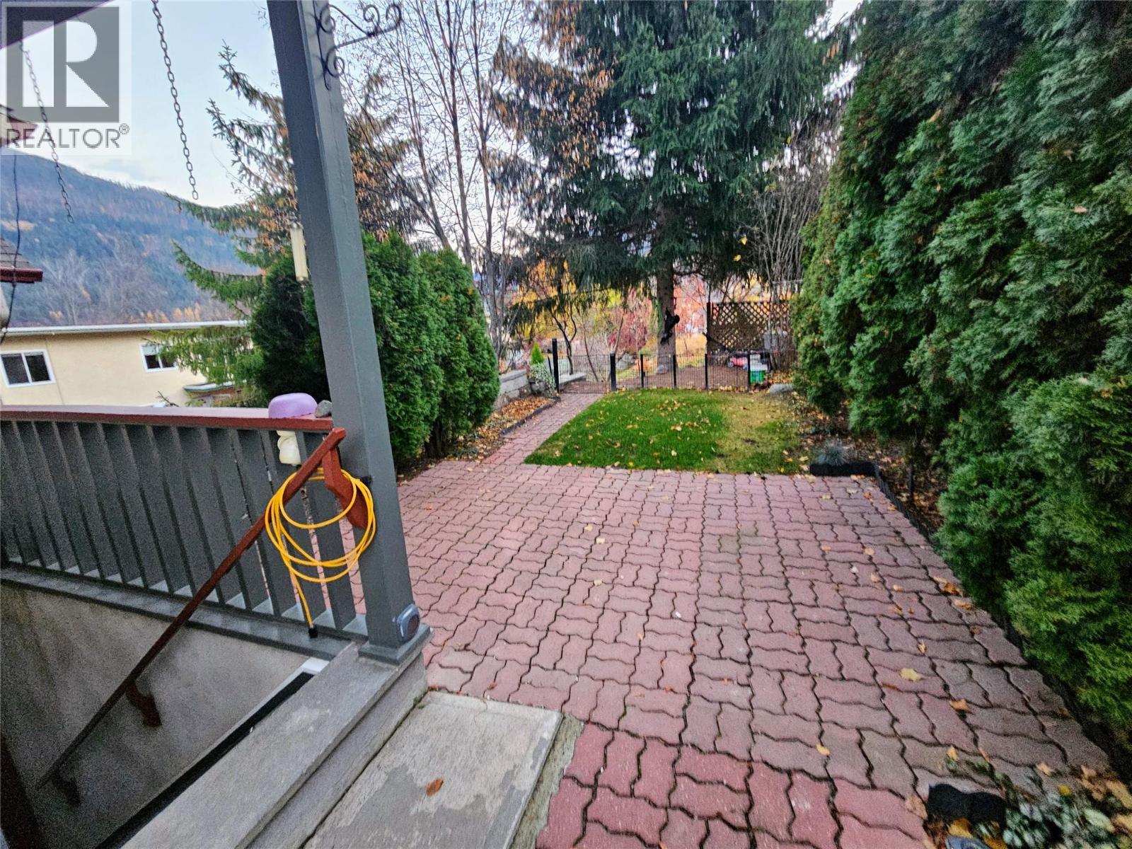 493 Richards Street W, Nelson