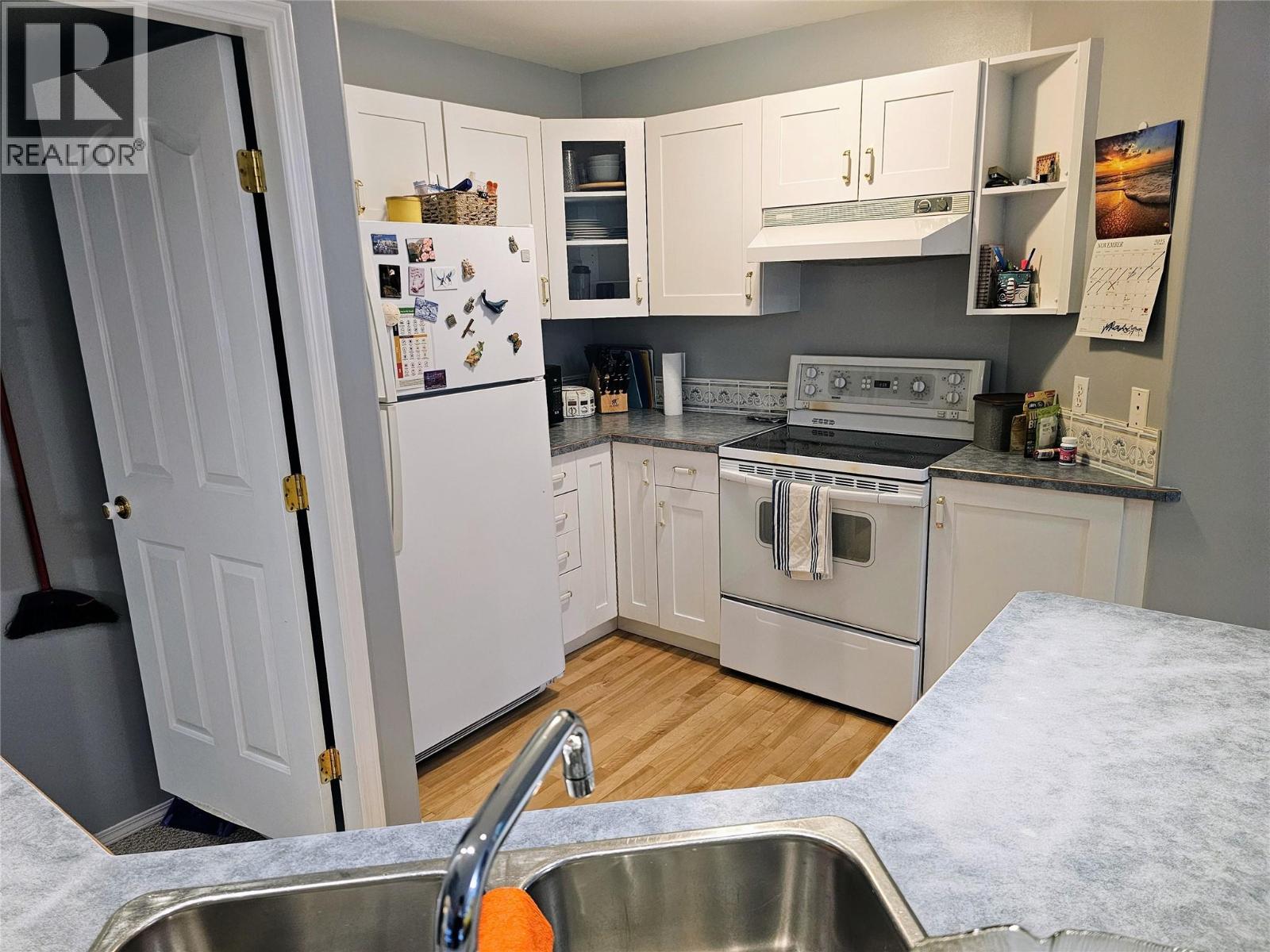 493 Richards Street W, Nelson