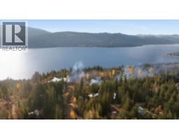 7636 Mountain Drive, Anglemont, BC V0E1M8 Photo 21