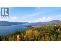 7636 Mountain Drive, Anglemont, BC V0E1M8 Photo 15
