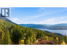 7636 Mountain Drive, Anglemont, BC V0E1M8 Photo 16