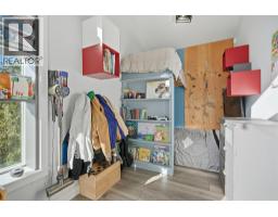 7636 Mountain Drive, Anglemont, BC V0E1M8 Photo 26
