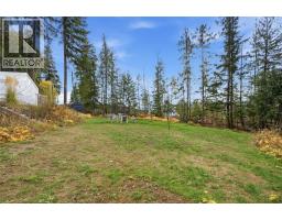7636 Mountain Drive, Anglemont, BC V0E1M8 Photo 6